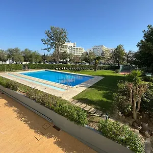 https://newly-refurbished-2-bed-appt.hotelaalgarve.com